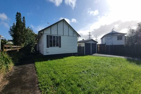 Photo of property in 40 Sikkim Crescent, Clover Park, Auckland, 2019