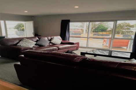 Photo of property in 9b Sandspit Road, Waiuku, 2123