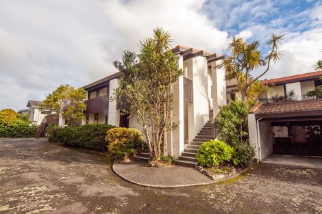 Photo of property in 141h Churton Drive, Churton Park, Wellington, 6037