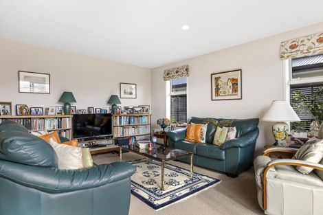 Photo of property in 53 Chateau Crescent, Rangatira Park, Taupo, 3330