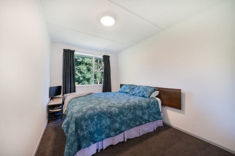 Photo of property in 33 Waihemo Street, Waitangirua, Porirua, 5024