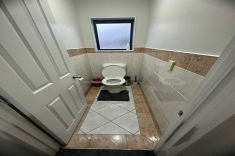 Photo of property in 650 Massey Road, Mangere, Auckland, 2022