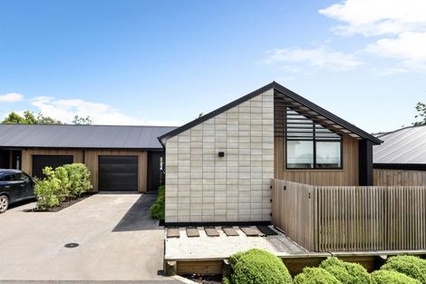 Photo of property in 103u2 Cambridge Road, Hillcrest, Hamilton, 3216