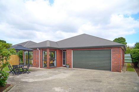 Photo of property in 22a Dunedin Street, Redwood, Christchurch, 8051