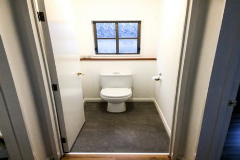 Photo of property in 1 Carbine Court, Awapuni, Palmerston North, 4412