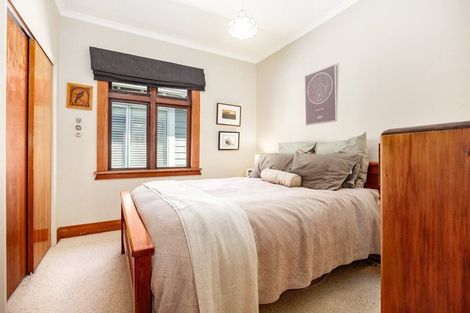 Photo of property in 56 View Road, Houghton Bay, Wellington, 6023