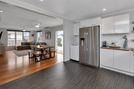 Photo of property in 17 Meadow Park Crescent, Tikipunga, Whangarei, 0112