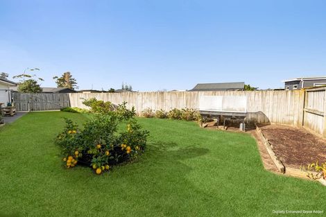 Photo of property in 17 Alf Simpson Drive, Whitianga, 3510