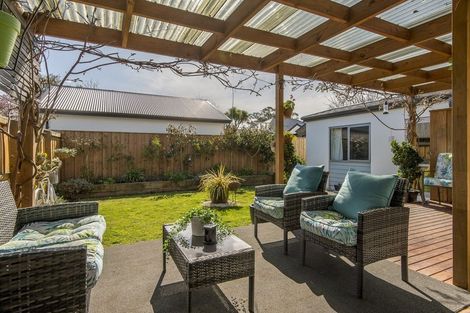 Photo of property in 2/55 Edward Avenue, Edgeware, Christchurch, 8013