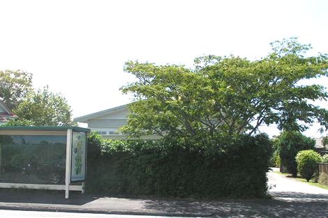 Photo of property in 1/137 Onewa Road, Northcote, Auckland, 0627