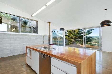 Photo of property in 13 Bella Vista, Melrose, Wellington, 6023