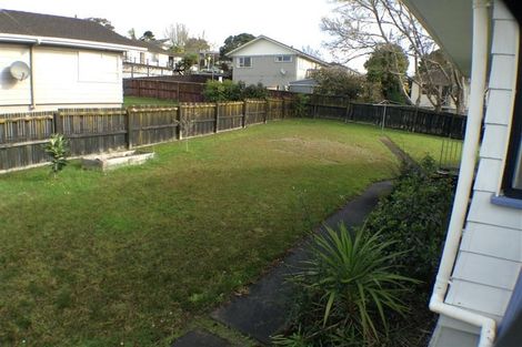 Photo of property in 11 Santiago Crescent, Unsworth Heights, Auckland, 0632