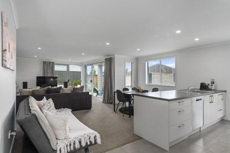 Photo of property in 2 Shannon Lane, Pyes Pa, Tauranga, 3112