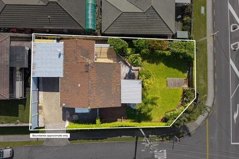 Photo of property in 34 Bay Street, Red Beach, 0932
