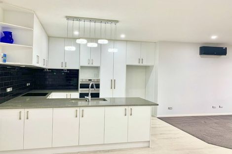 Photo of property in 8 Pihoihoi Place, Hobsonville, Auckland, 0616