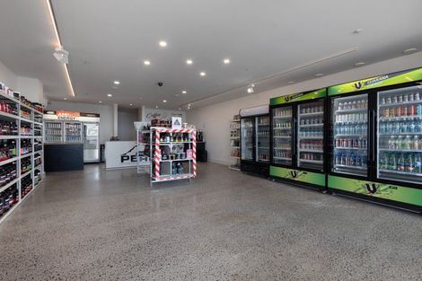 Photo of property in 2a/2 Marine Parade, Mount Maunganui, 3116