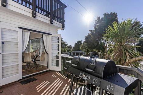 Photo of property in 22 Tawa Street, Eastbourne, Lower Hutt, 5013
