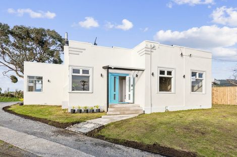 Photo of property in 75 Raumati Road, Raumati Beach, Paraparaumu, 5032