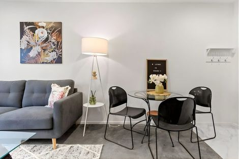 Photo of property in 19/10 Fathom Place, Te Atatu Peninsula, Auckland, 0610
