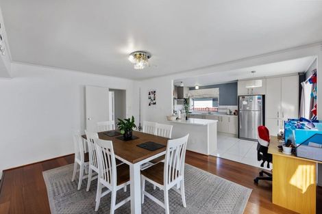 Photo of property in 436 Roscommon Road, Clendon Park, Auckland, 2103