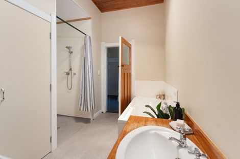 Photo of property in 91 Manawapou Road, Hawera, 4610