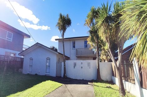 Photo of property in 12 Colwill Road, Massey, Auckland, 0614