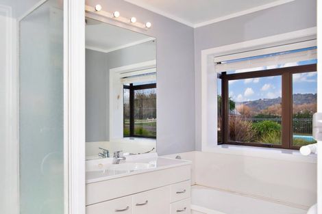 Photo of property in 166 Saint Kilda Road, Cambridge, 3493