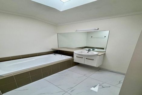 Photo of property in 52 Aspiring Avenue, Clover Park, Auckland, 2019