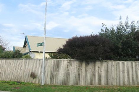 Photo of property in 62 Makarini Street, Paraparaumu, 5032