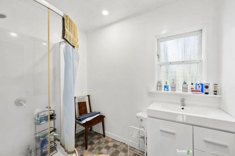 Photo of property in 70 Happy Valley Road, Owhiro Bay, Wellington, 6023