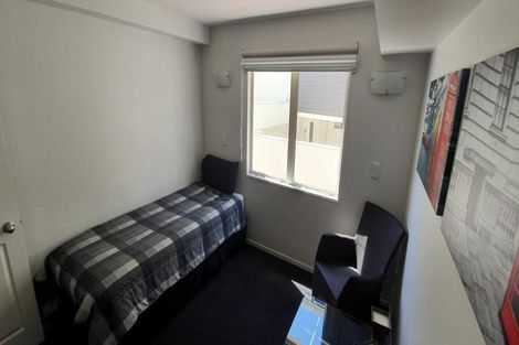Photo of property in 45 Marine Parade, Mount Maunganui, 3116