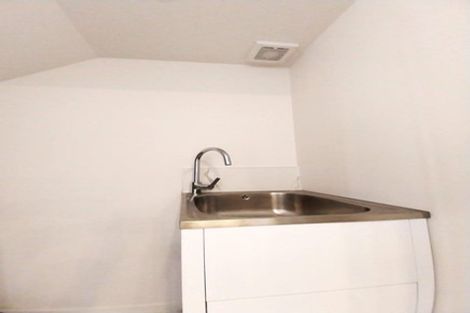 Photo of property in 29b Dawnhaven Drive, Te Atatu Peninsula, Auckland, 0610