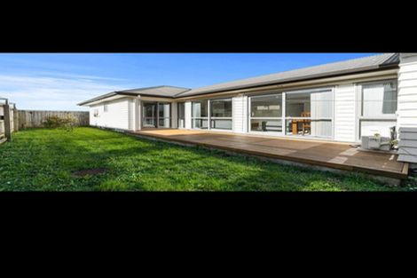 Photo of property in 21 Matata Drive, Takanini, 2112