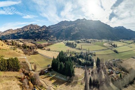 Photo of property in 2 Coronet View Road, Speargrass Flat, Queenstown, 9371