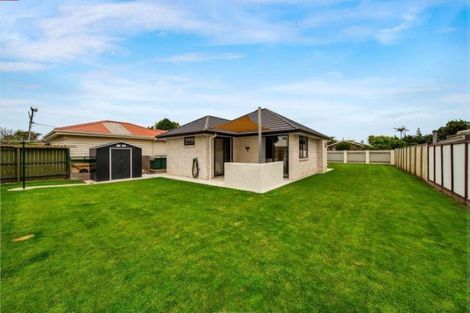 Photo of property in 6 Matai Place, Hawera, 4610