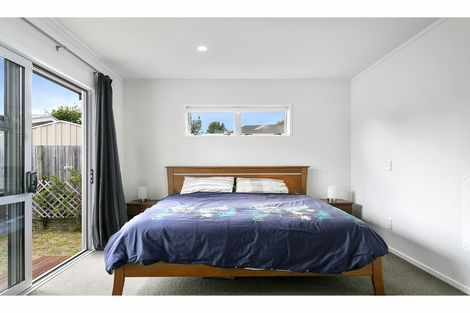Photo of property in 2/35 Otupai Street, Two Mile Bay, Taupo, 3330