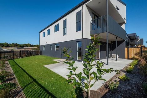 Photo of property in 3/7 Parapara Place, Albany, 0632
