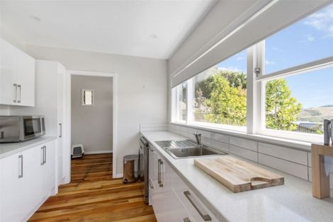 Photo of property in 73 Bassett Road, Johnsonville, Wellington, 6037