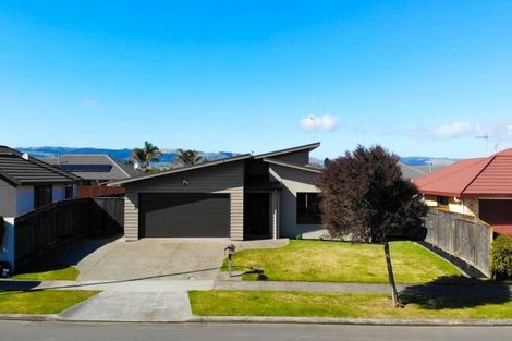Photo of property in 24 Brooklyn Heights Drive, Kelvin Grove, Palmerston North, 4414