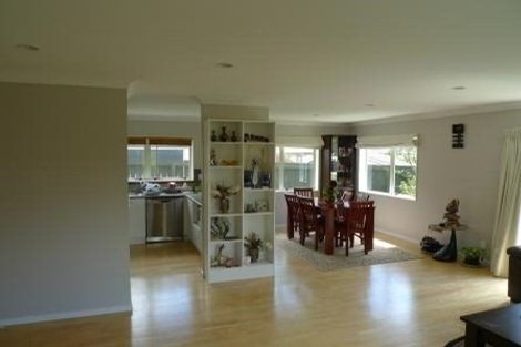 Photo of property in 41 Erlestoke Crescent, Churton Park, Wellington, 6037