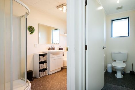 Photo of property in 96 Hillcrest Drive, Kelvin Grove, Palmerston North, 4414