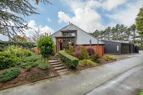 Photo of property in 19 Oakden Drive, Darfield, 7510