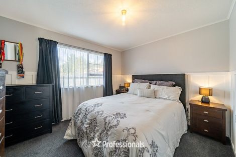 Photo of property in 33 Fenchurch Grove, Stokes Valley, Lower Hutt, 5019