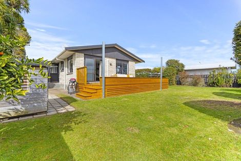 Photo of property in 5 Dillon Drive, Bell Block, New Plymouth, 4312