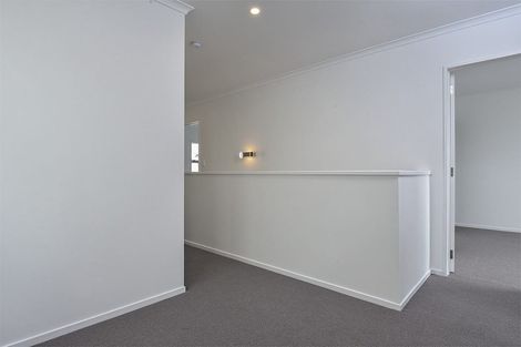 Photo of property in 29 Samuel Cassidy Avenue, Swanson, Auckland, 0614