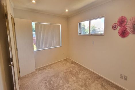 Photo of property in 5 Lamia Place, The Gardens, Auckland, 2105