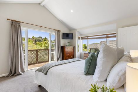 Photo of property in 47 Lyons Avenue, Murrays Bay, Auckland, 0630