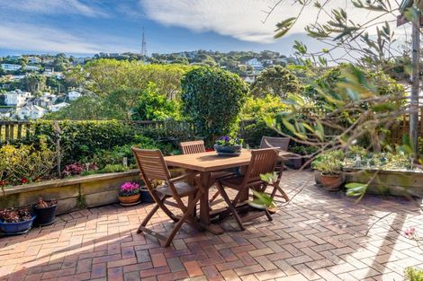 Photo of property in Mt Carmel Mews, 12/9u Arawa Road, Hataitai, Wellington, 6021