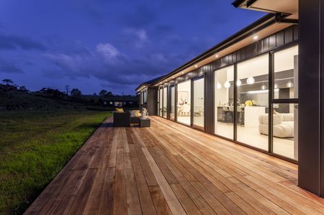 Photo of property in 1 Piwari Lane, Taupaki, 0782
