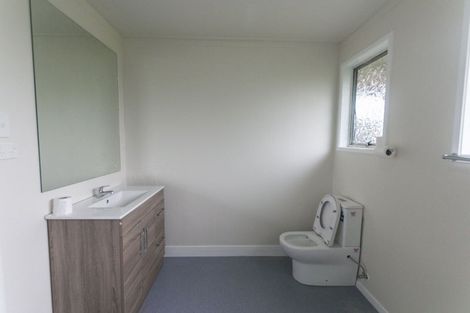 Photo of property in 6 Kilcar Place, Massey, Auckland, 0614